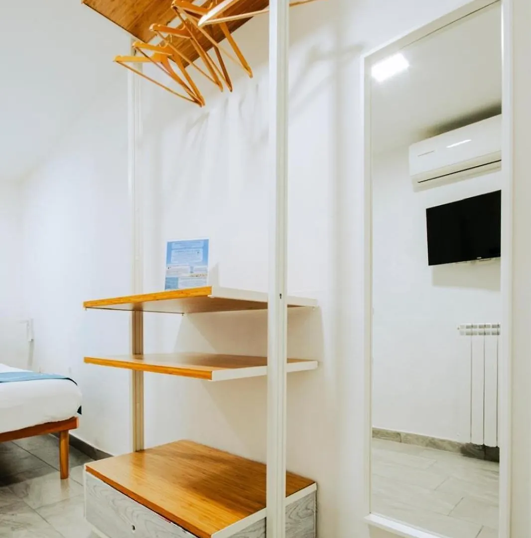 Ricomincio Da 3 Apartment Capri Centro Storico Naples